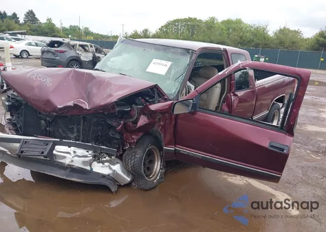 1997 GMC Sierra Sl Wideside from USA, damaged, VIN 2GTEC19R1V1533913